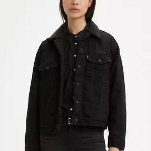 Levi's black sherpa lined trucker jacket
